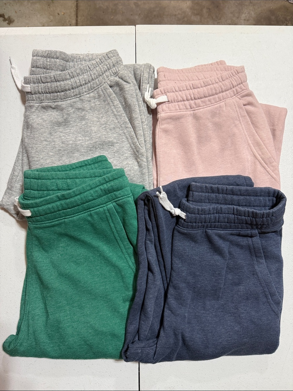 Lot of Kids Old Navy Sweatpants - Gray, Pink, Green, Navy Size XL (14-16)